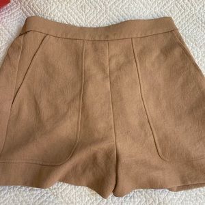 Aritzia Wilfred Flowy High Waisted Short